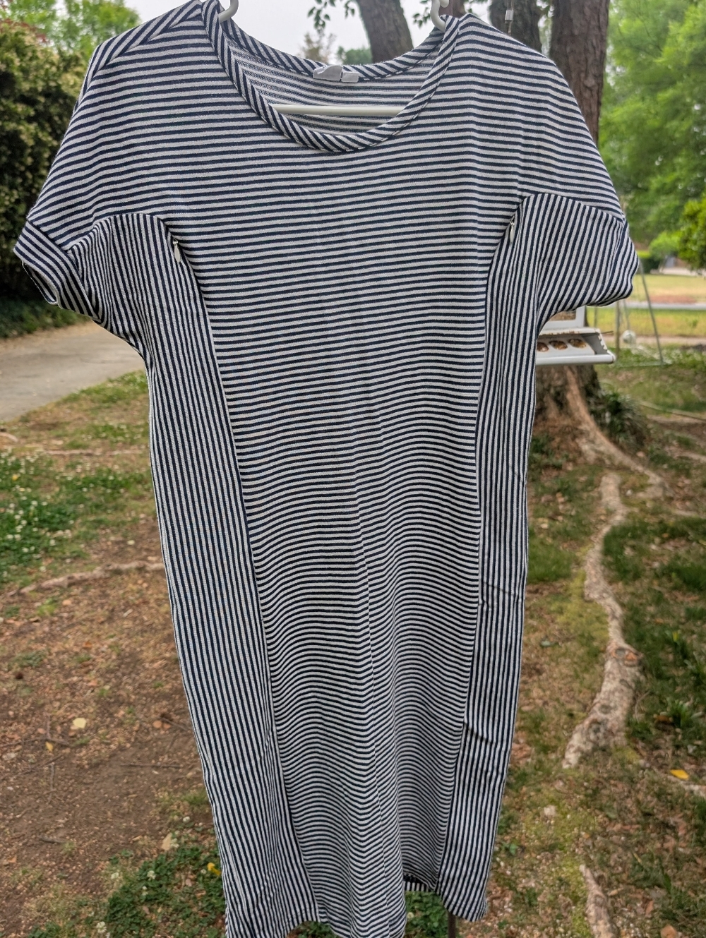 Gap Maternity And Nursing Striped Navy & White Striped Short-Sleeve Midi Dress